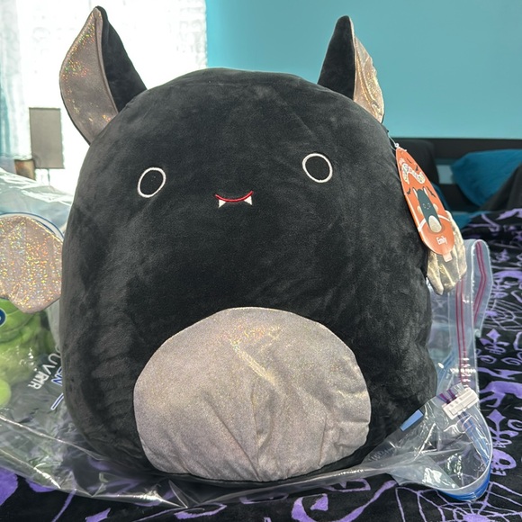 Emily - Picture 1 of 2